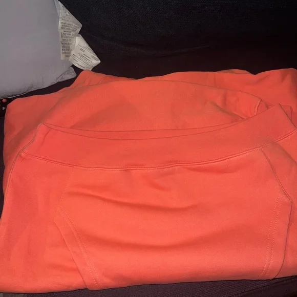 Essentials hoodie .
